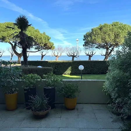 Moderne Avec Terrasse Vue Et Parking à - Fr-1-474-205